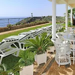 Vila In Madeira With Atlantic Ocean Views
