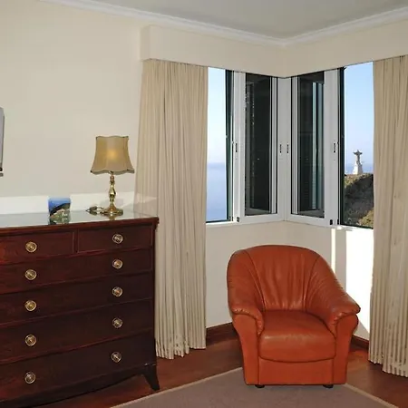 Very Confortable In Canico, Madeira ヴィラ