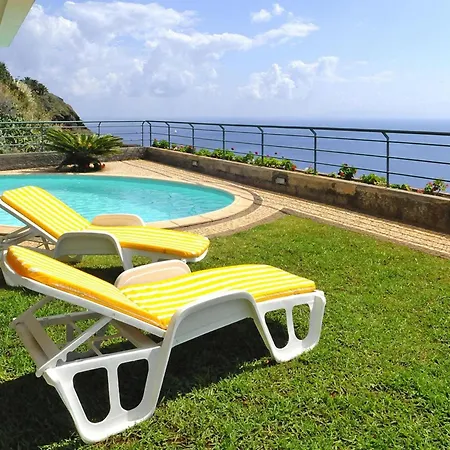 Villa In Madeira With Atlantic Ocean Views Canico (Madeira)