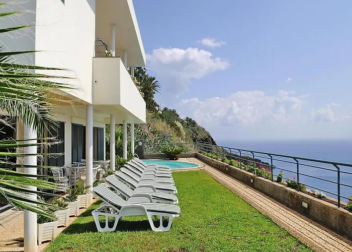 In Madeira With Atlantic Ocean Views Villa